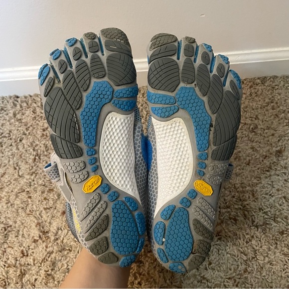 Vibram Fivefingers Blue Gray Bikila Mesh Running Shoes Womens Size 40 EU - Picture 4 of 6